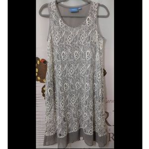 👗Simply Vera Grey & White Dress Size-Small
